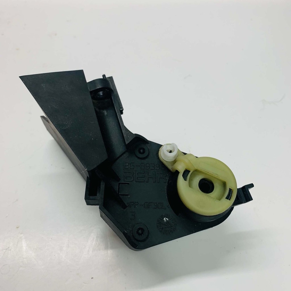 GENUINE BMW E46 E83 E83N SUV BRACKET FOR Heater Control Motor OEM 6934824 BEHR
